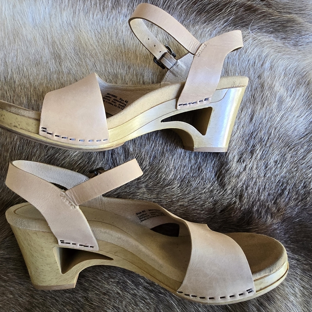Dansko Tasha Leather Clog Sandals with Cut-Out Heels size 40 / 9 - Picture 8 of 16
